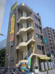 株式会社富士屋商事 EAST店の写真