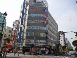 アップスタイル池袋北口店の写真
