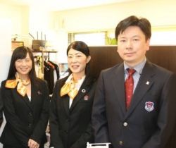 LIXIL不動産ショップ くらすむ博多駅前店の写真