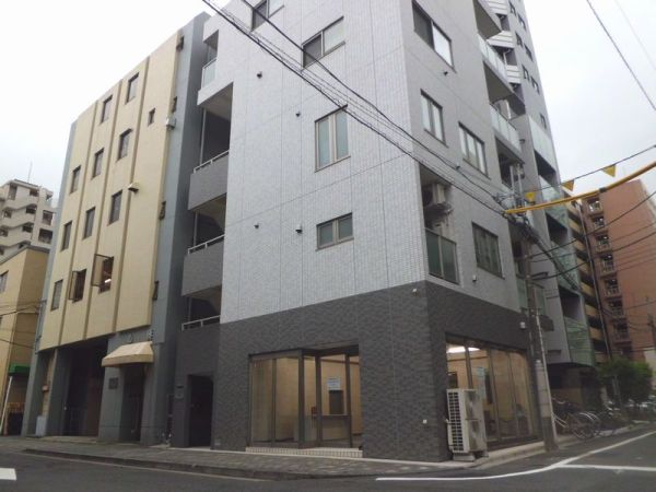 つくばエクスプレス・大江戸線「新御徒町」駅 徒歩3分です。