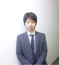 安藤　智樹