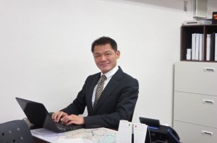 小楽崎 慶郎