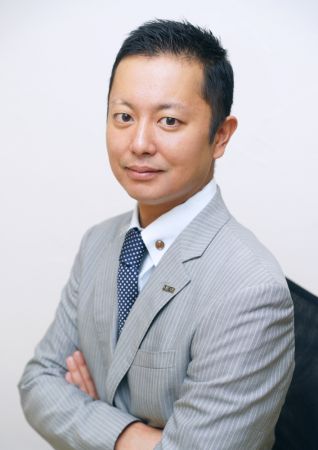 小倉裕己
