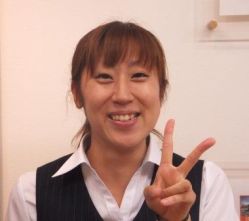 臼居 葉名子