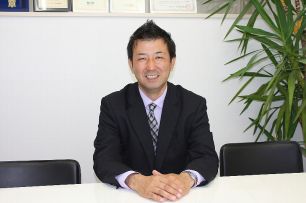 売買スタッフ　野本大介