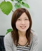 営業アシスタント　的野 麻紀