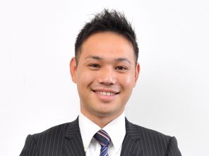 東 翔伍