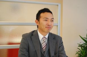 中村英也