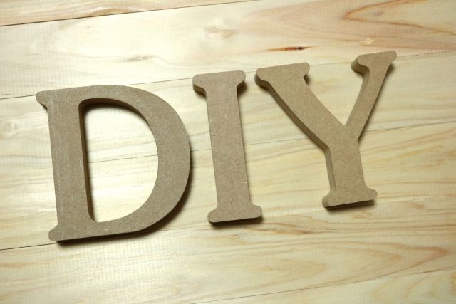 簡単diy レールを使って棚をつくってみよう 不動産コラムサイト いえらぶコラム