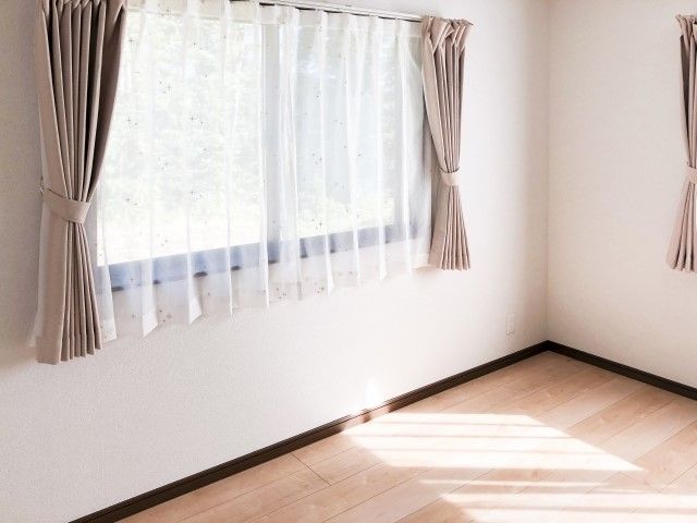 一人暮らしのカーテンはどう選ぶ 選び方のポイントをご紹介 不動産コラムサイト いえらぶコラム